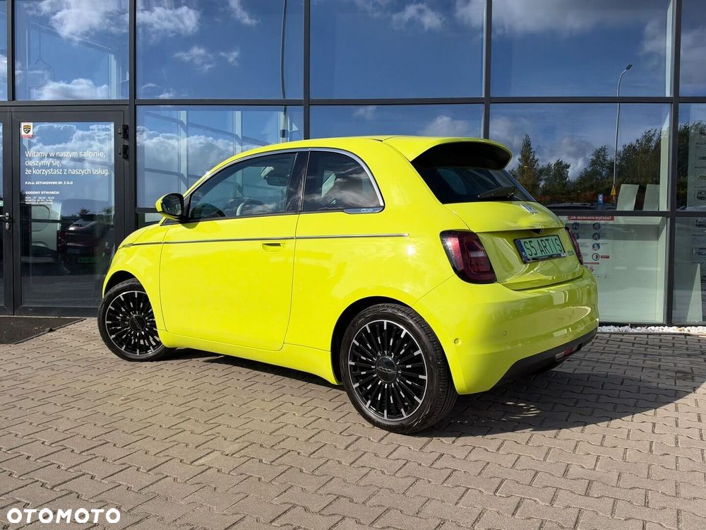 Fiat 500 2024