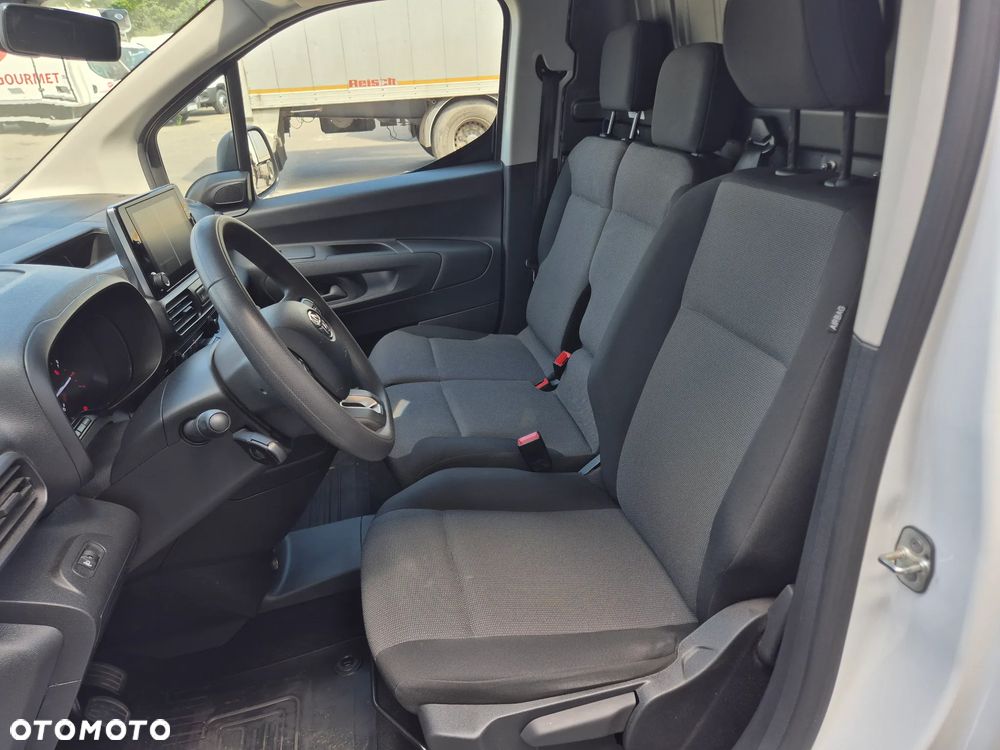 Toyota PROACE CITY L1H1 - 12