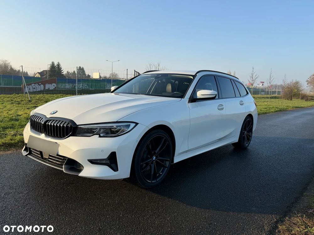 BMW Seria 3 320d Sport Line - 4