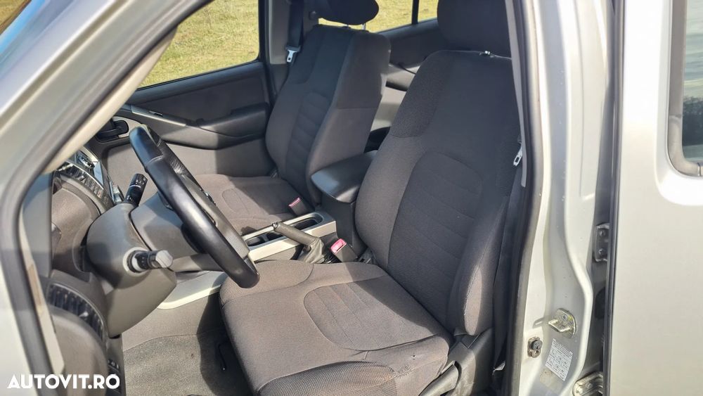 Nissan Pathfinder 2.5 dCi Comfort - 8