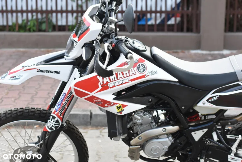 Yamaha WR - 27