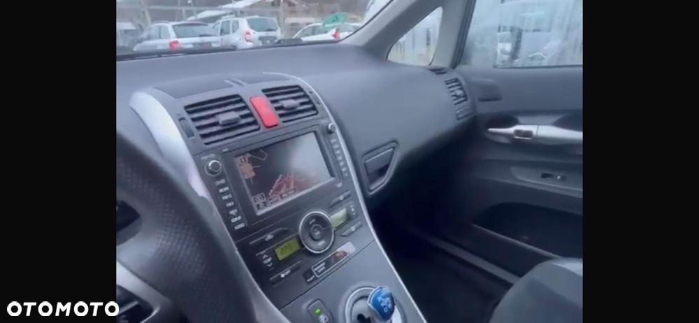 Toyota Auris - 5
