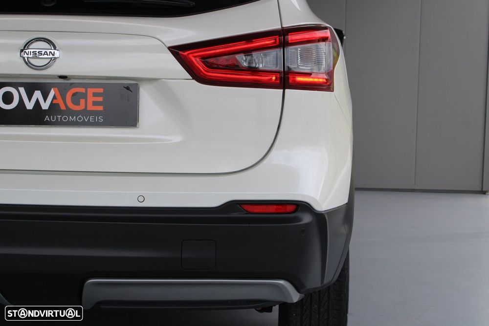 Nissan Qashqai 1.3 DIG-T N-Connecta - 22