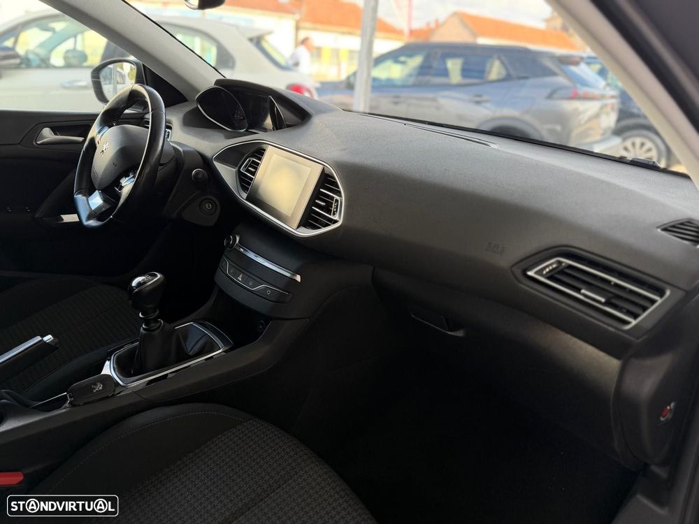 Peugeot 308 1.5 BlueHDi Style - 17