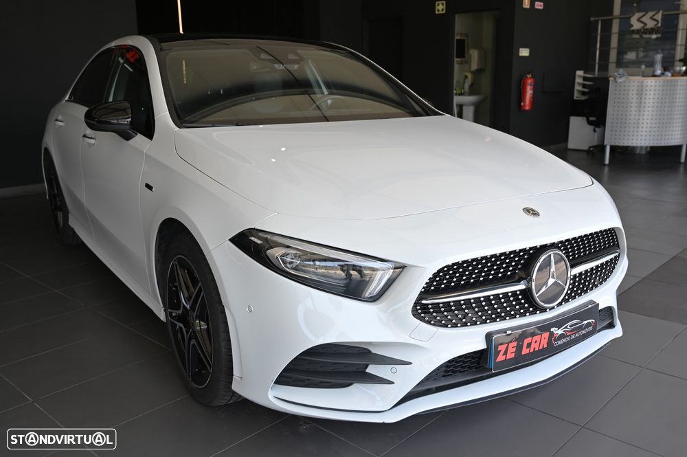 Mercedes-Benz A 250 Limousine e 8G-DCT AMG Line - 2