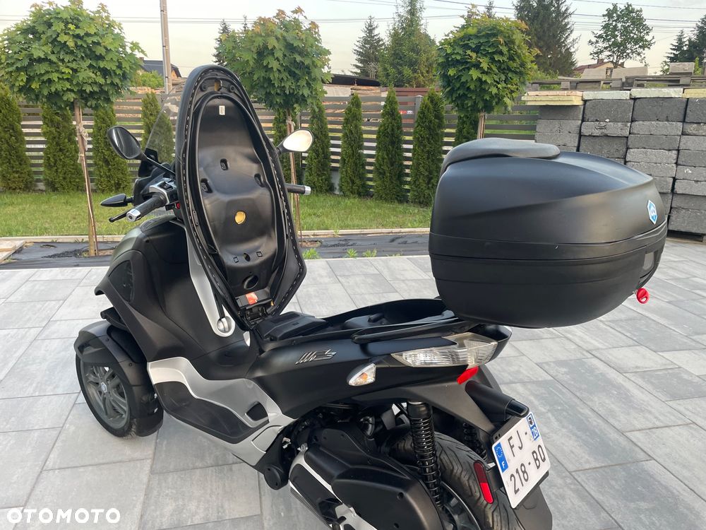 Piaggio MP-3 - 10