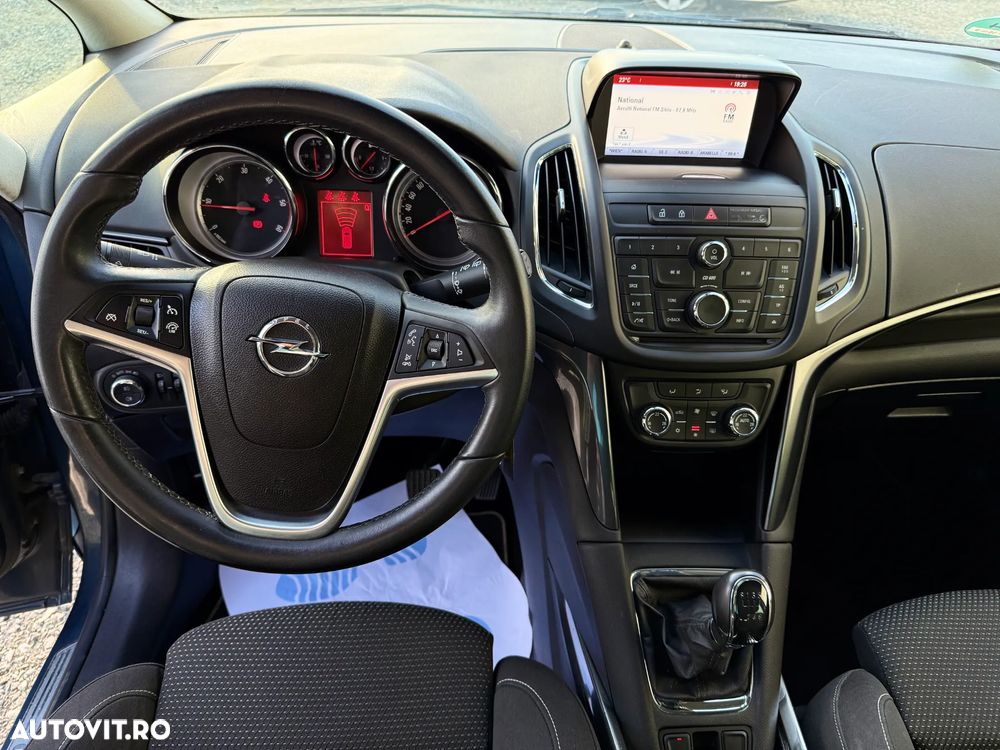 Opel Zafira 2.0 CDTI ECOTEC Cosmo - 11