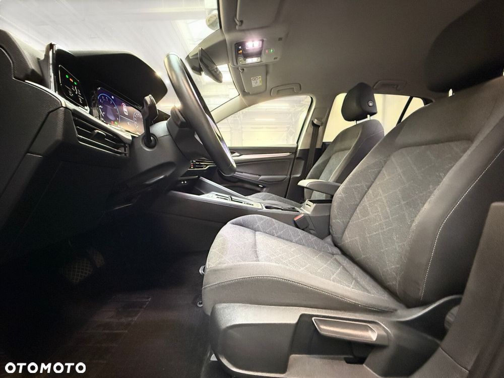 Volkswagen Golf - 21