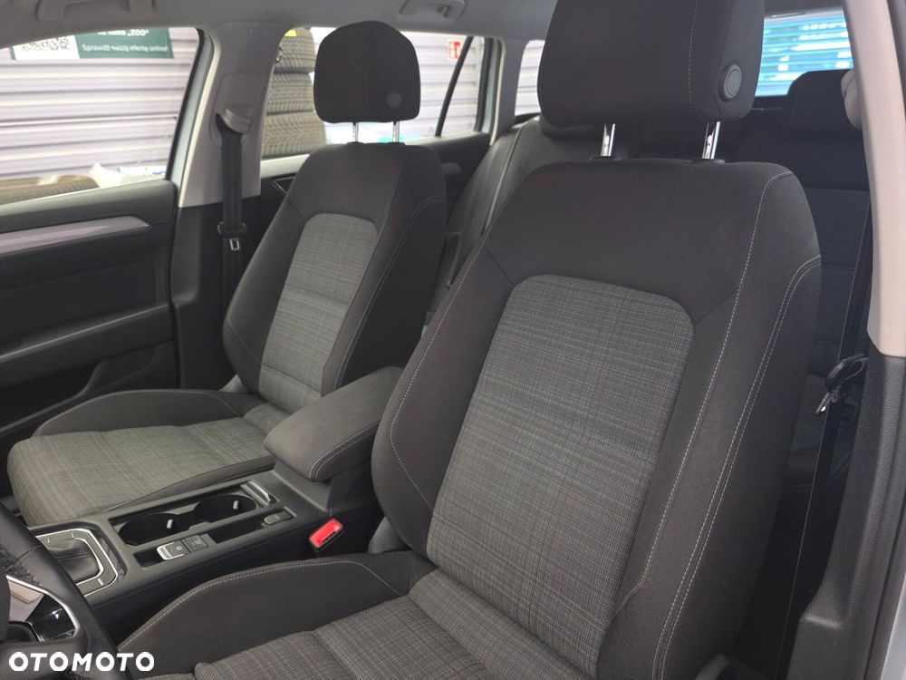 Volkswagen Passat Variant - 12