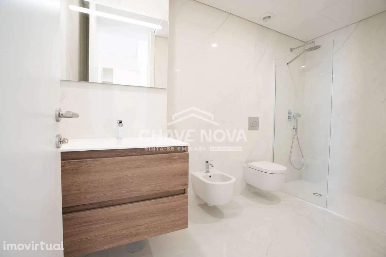 Apartamento T2 com Vista Mar, no centro de Espinho - Grande imagem: 5/22