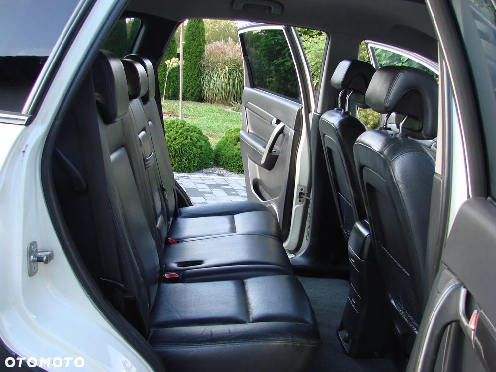 Chevrolet Captiva - 21