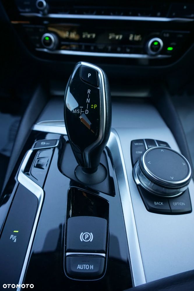 BMW Seria 5 - 18