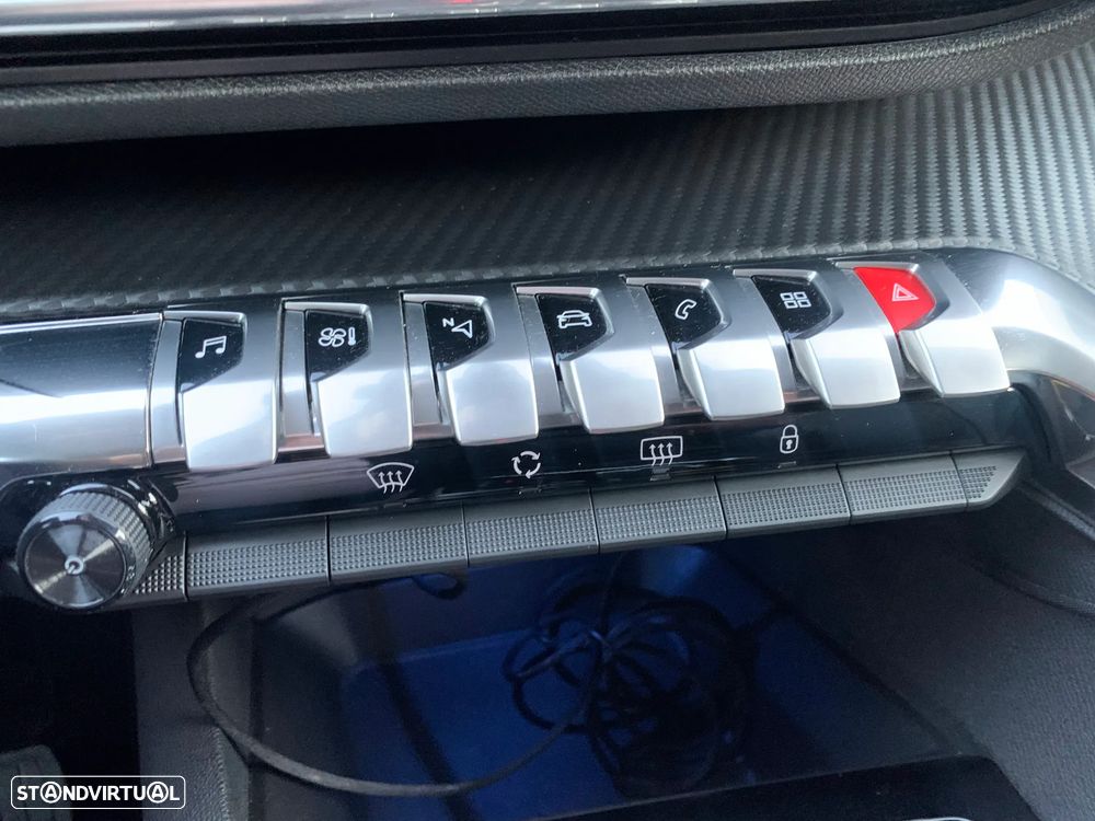 Peugeot 3008 1.5 BlueHDi Allure Pack EAT8 - 28