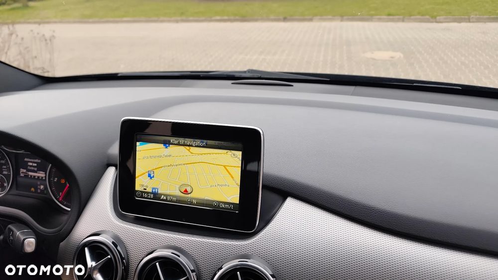 Mercedes-Benz Klasa B 200 d 7G-DCT UrbanStyle Edition - 37