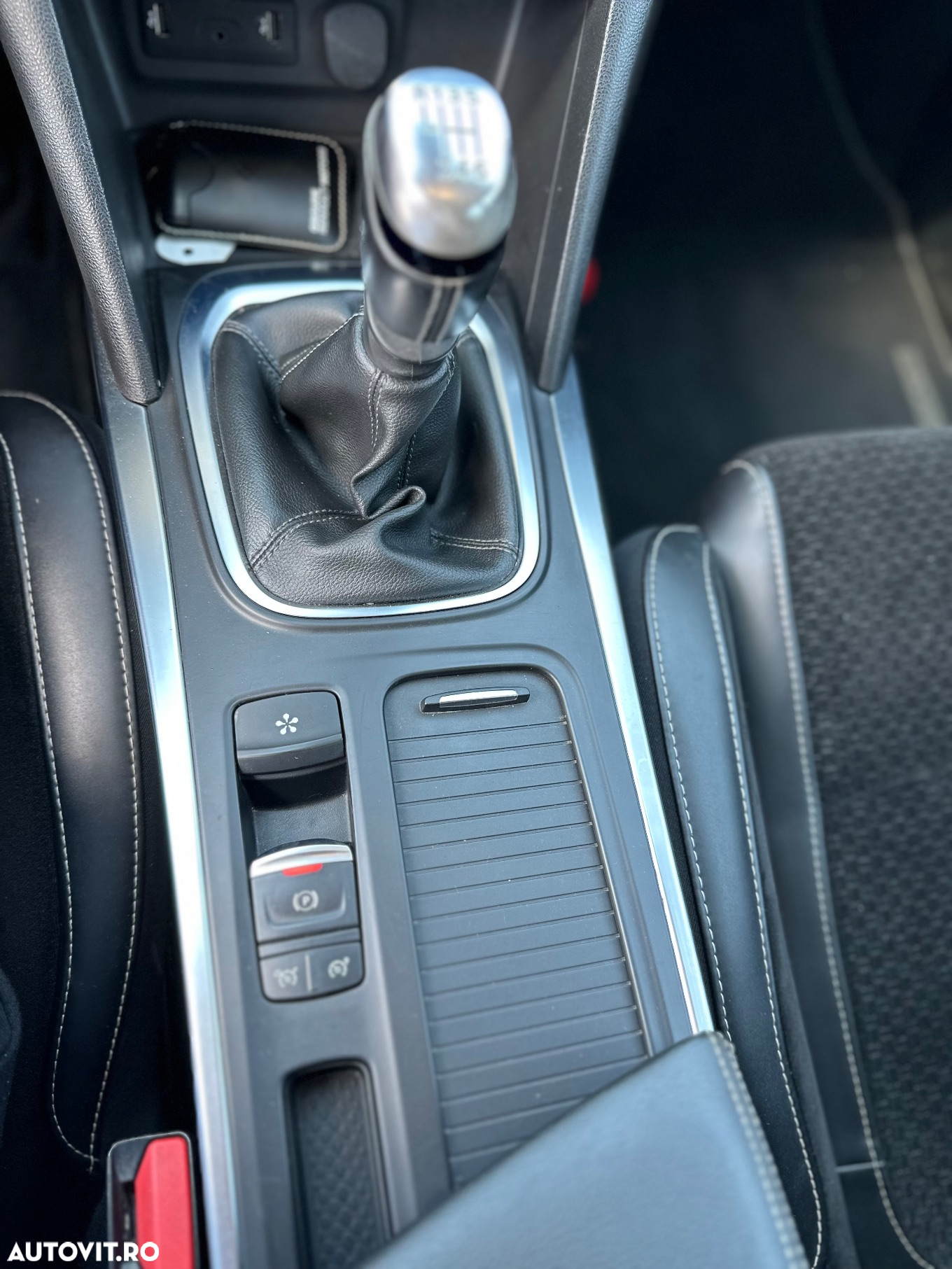 Renault Megane ENERGY TCe 130 INTENS - 10