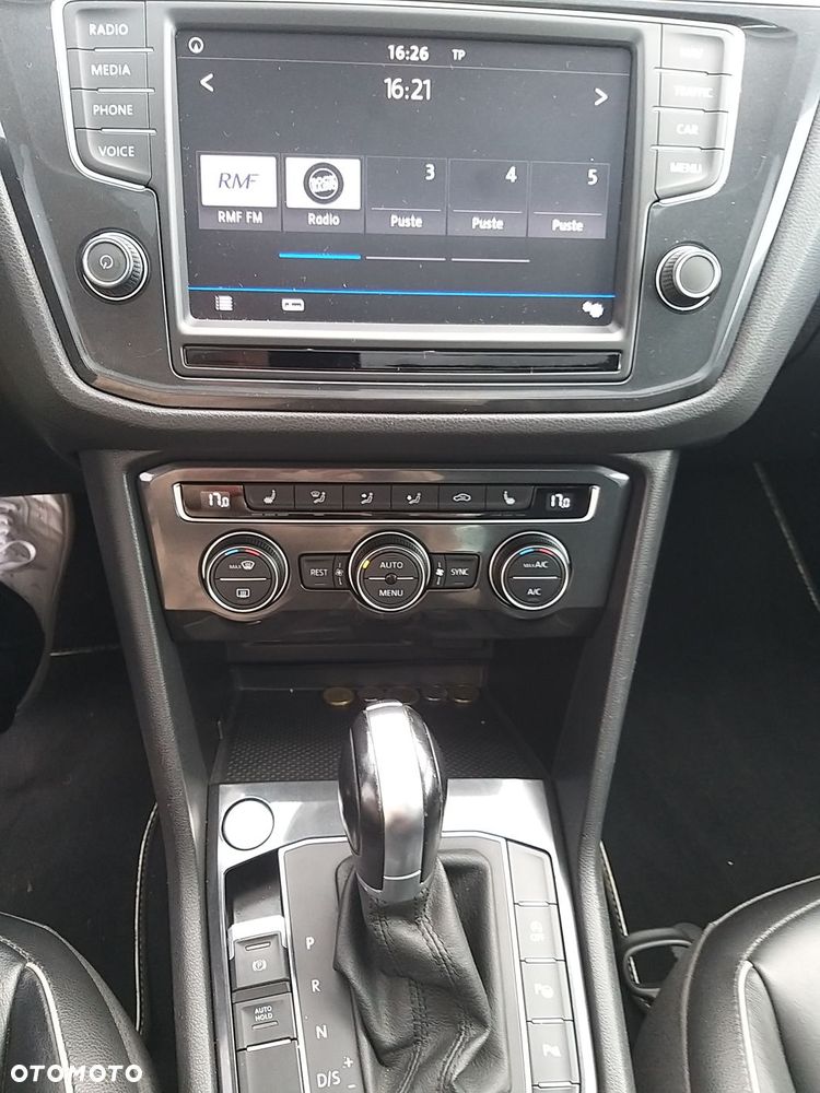 Volkswagen Tiguan - 19