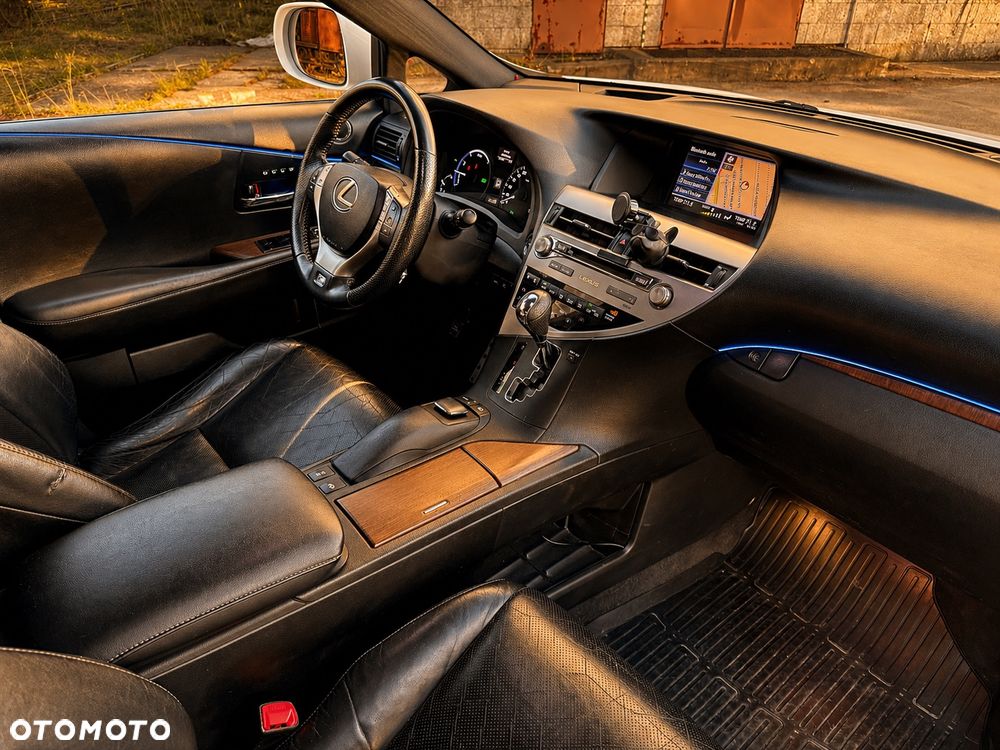 Lexus RX - 10
