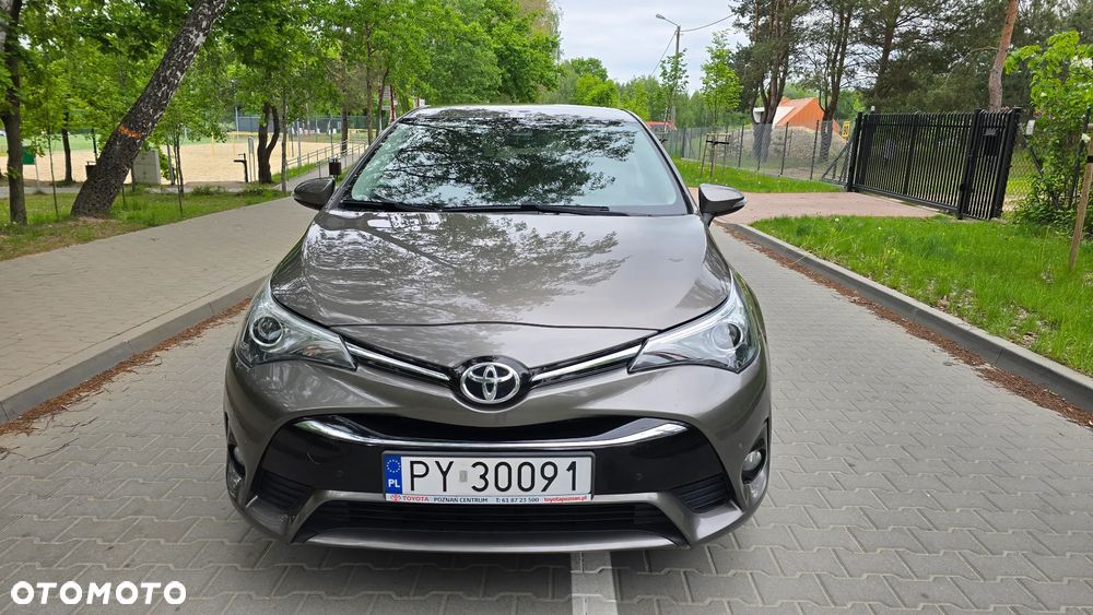 Toyota Avensis 1.8 Prestige MS - 2
