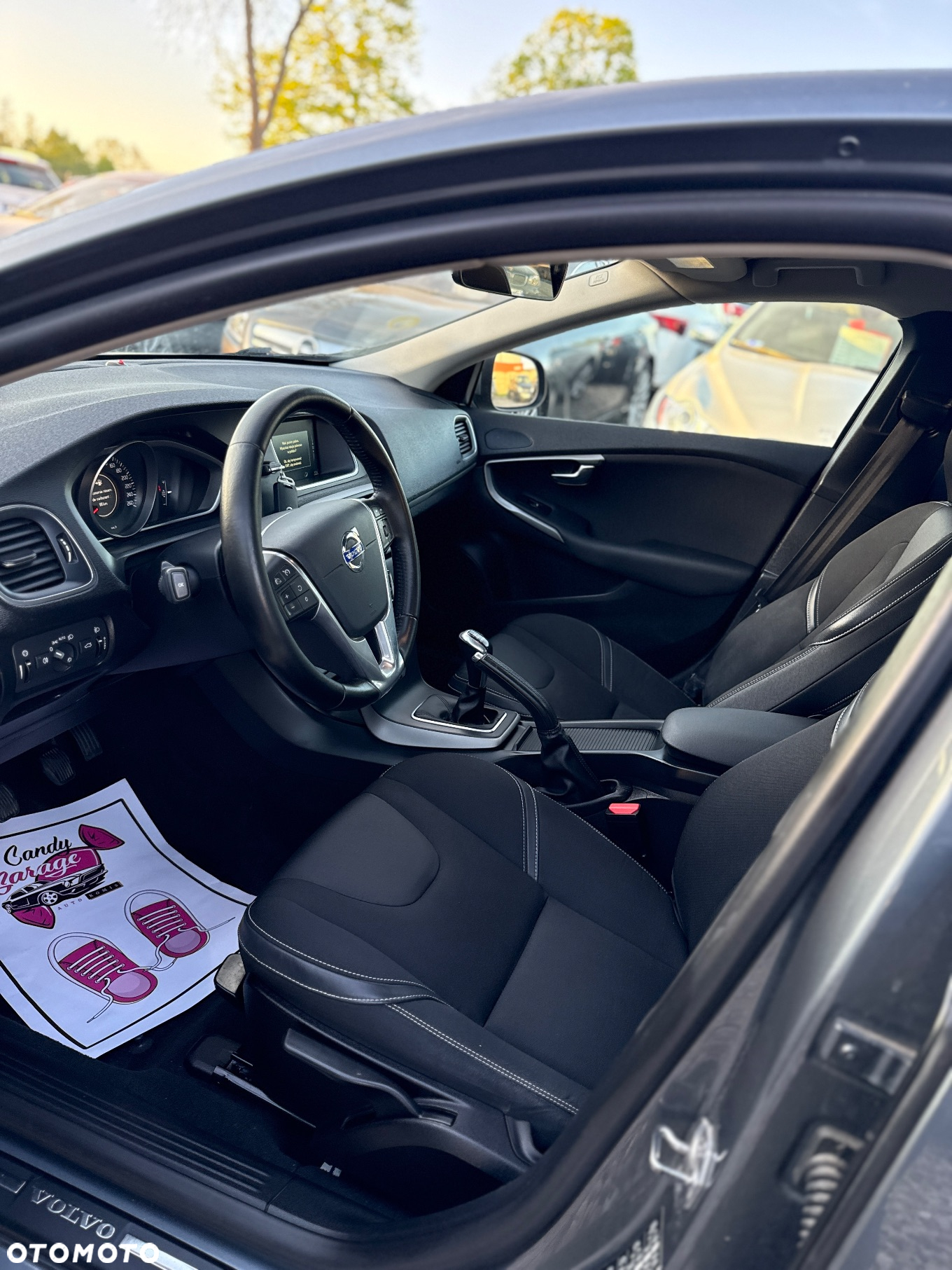 Volvo V40 D2 Drive-E Momentum - 7
