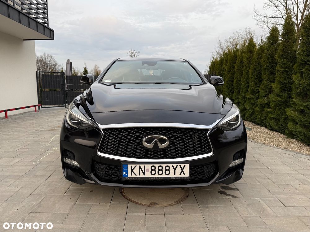 Infiniti Q30 2.2d Sport AWD 7DCT - 5