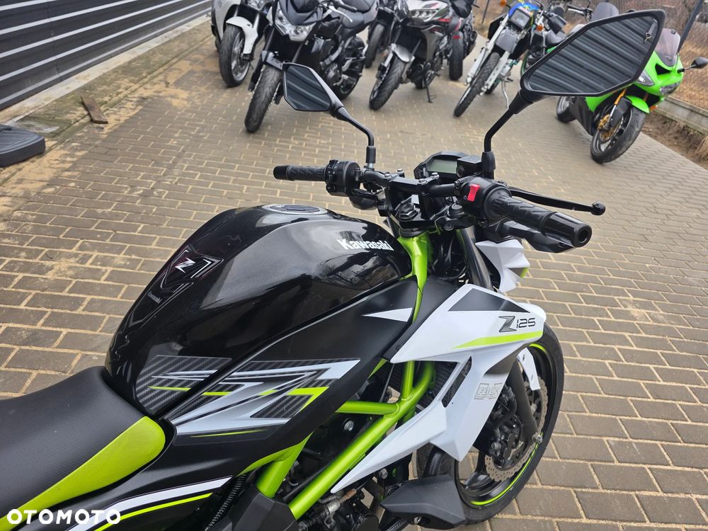 Kawasaki Z - 12