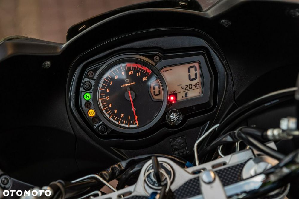 Suzuki GSX - 8