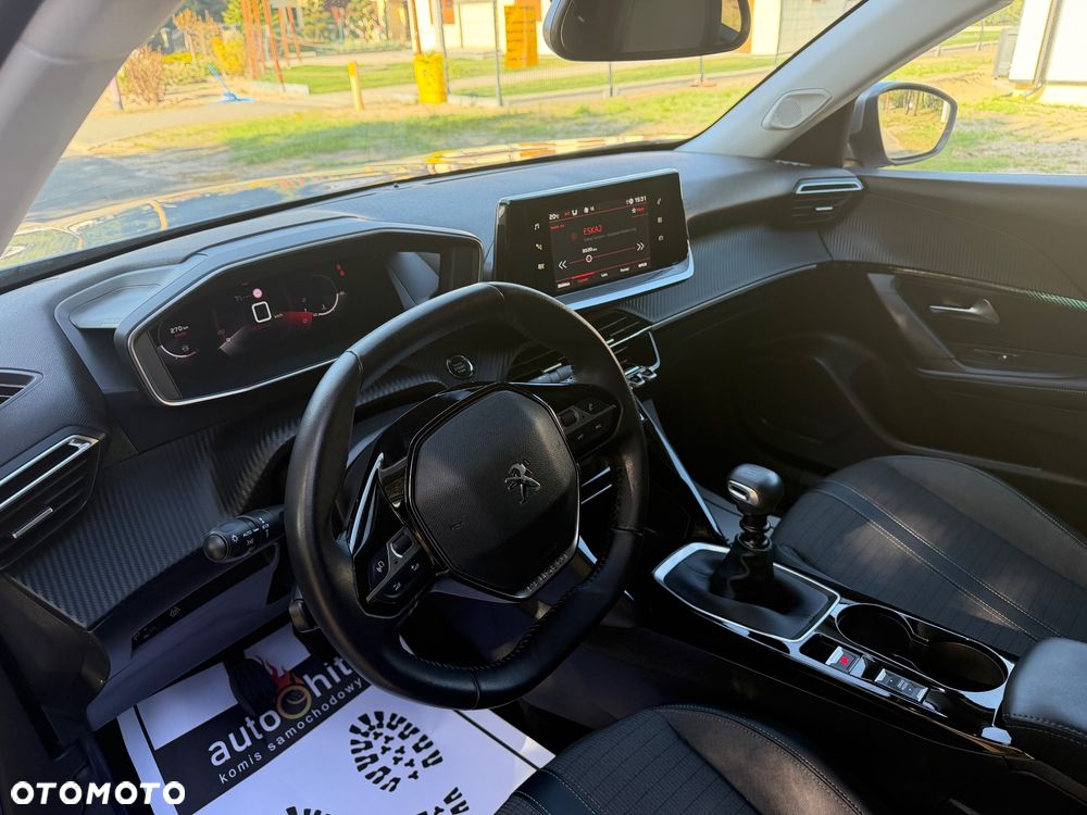 Peugeot 2008 1.2 PureTech Allure Pack S&S - 22