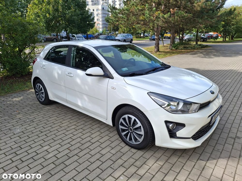Kia Rio - 5