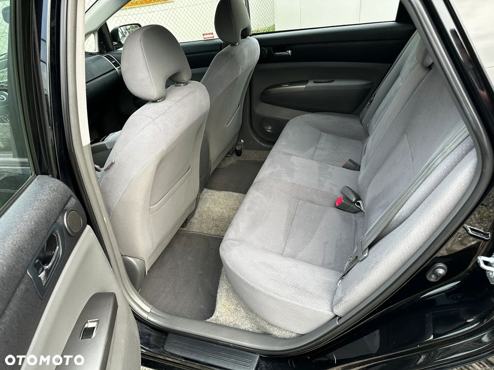 Toyota Prius 1.5 VVT-i Prestige - 8