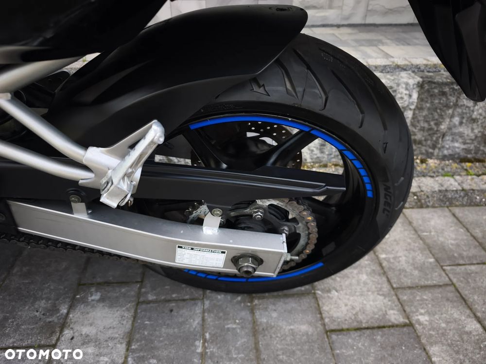Yamaha FZ6 - 32