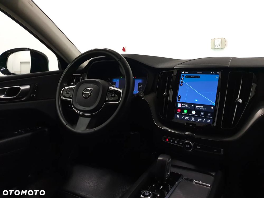 Volvo XC 60 B4 D Geartronic RDesign - 11