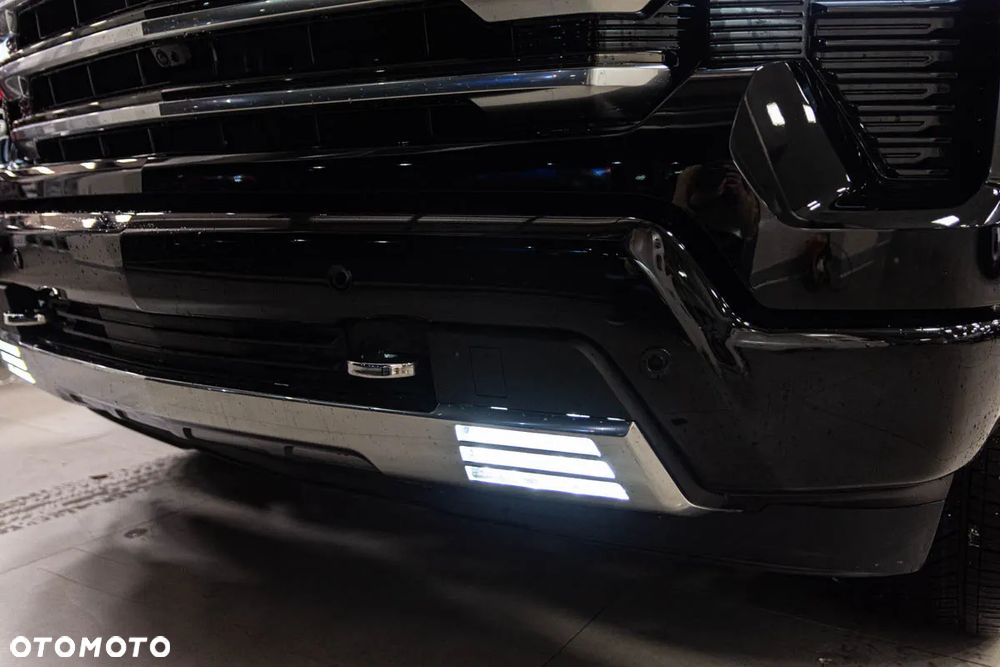 Chevrolet Silverado - 15