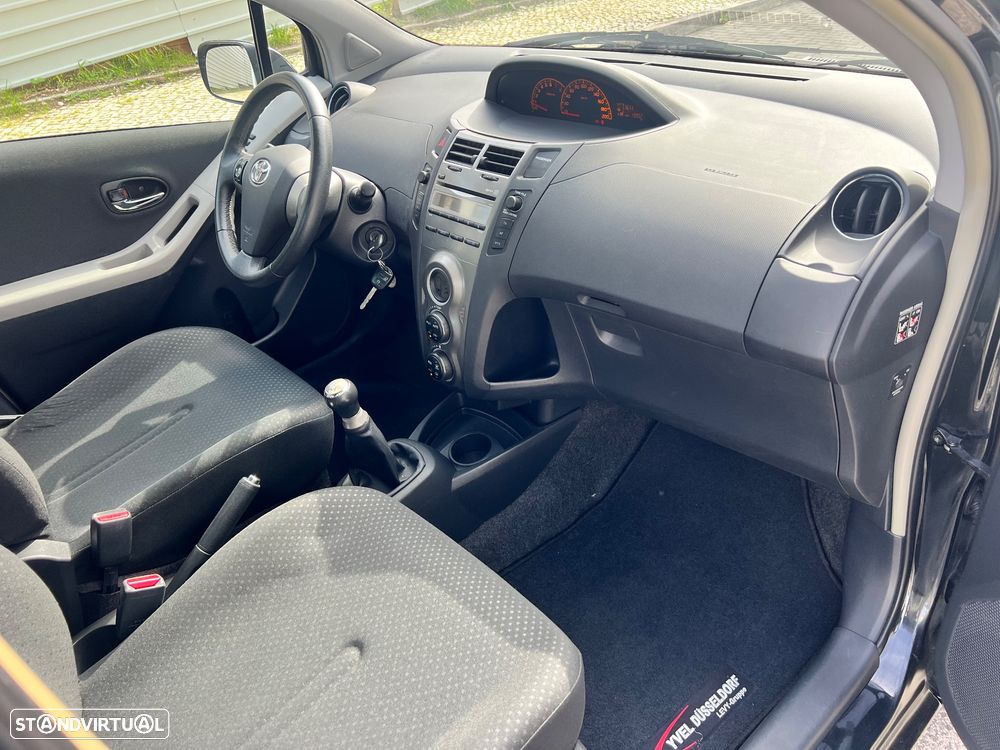 Toyota Yaris 1.0 VVT-i ACtive+AC - 18