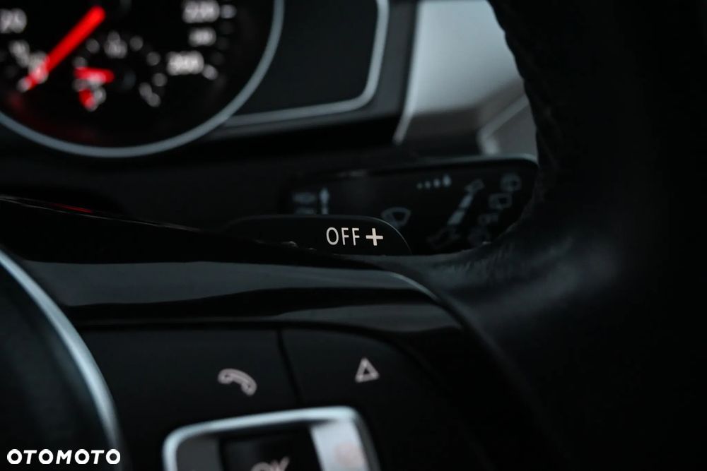 Volkswagen Passat 2.0 TDI SCR DSG Elegance - 36
