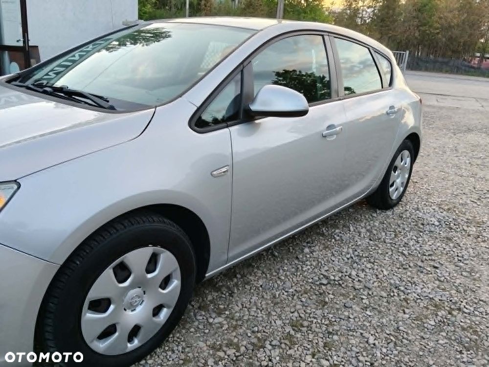 Opel Astra 1.7 CDTI Essentia - 5