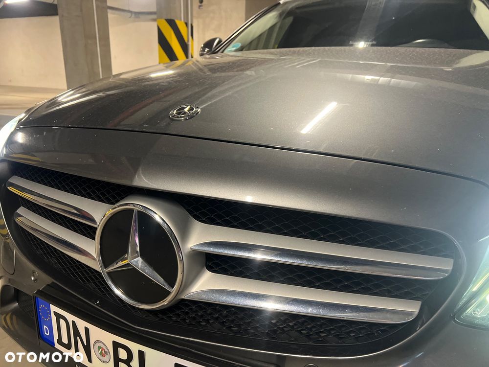 Mercedes-Benz Klasa C 220 d 4Matic 9G-TRONIC Avantgarde - 18