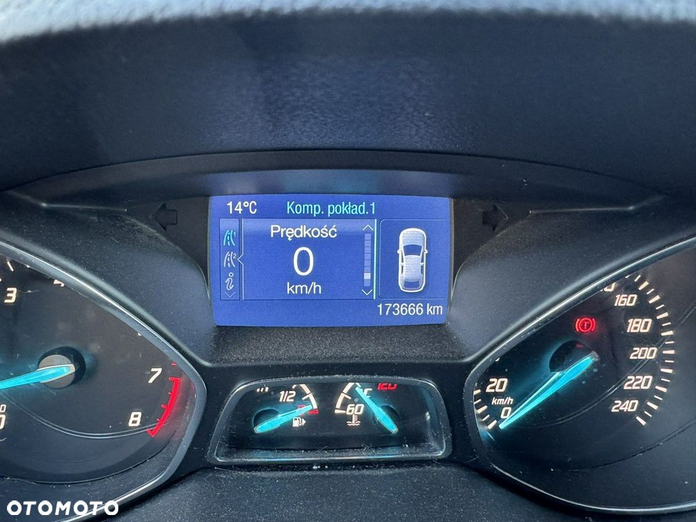 Ford Kuga 1.5 EcoBoost 2x4 Trend - 17