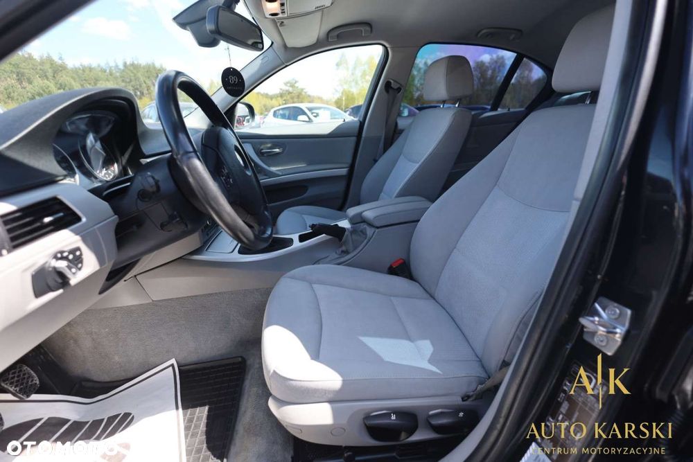 BMW Seria 3 - 26