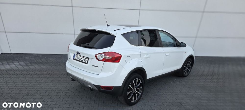 Ford Kuga 2.0 TDCi 4x4 Titanium - 12