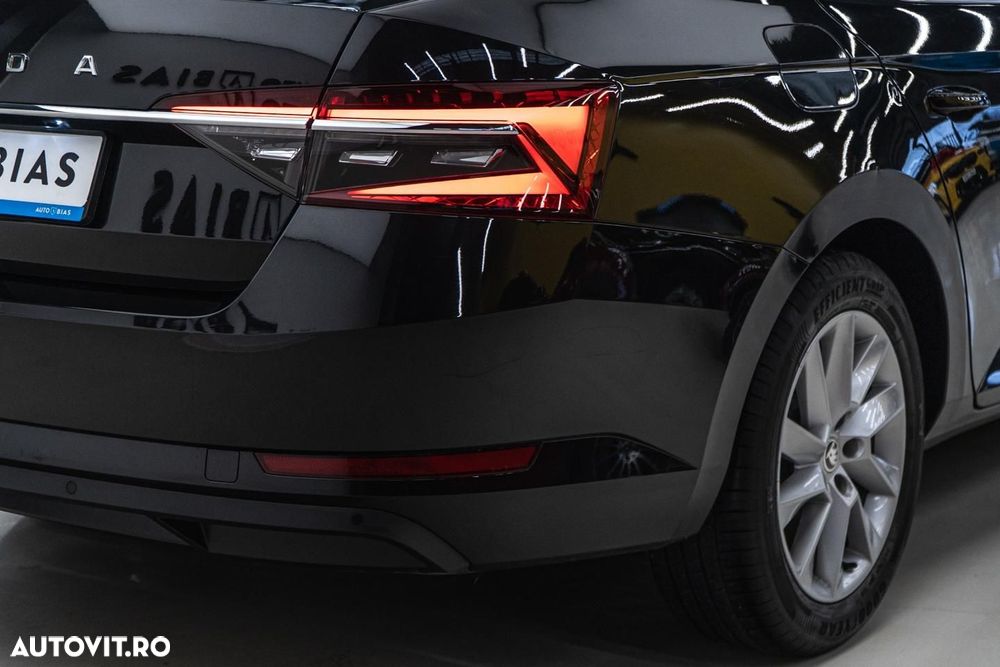 Skoda Superb 2.0 TDI DSG Style - 39