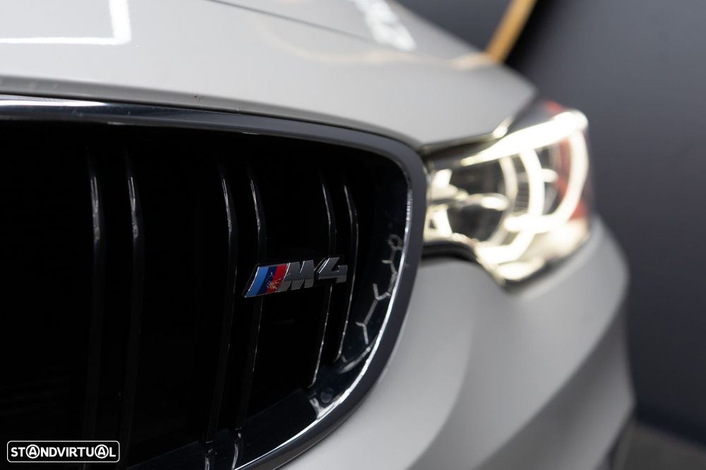 BMW M4 Auto - 11