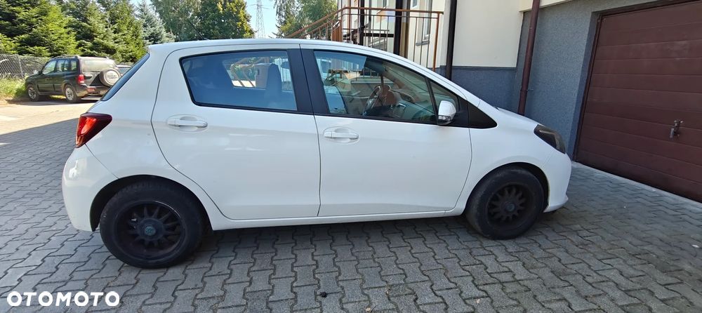 Toyota Yaris 1.0 Active EU6 - 6
