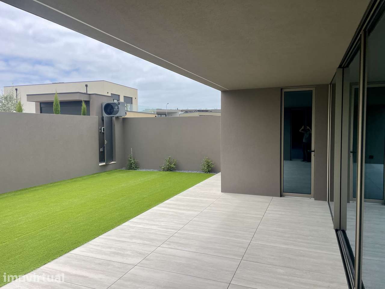 Moradia Nova T4 com garagem, jardim - Grande imagem: 5/29