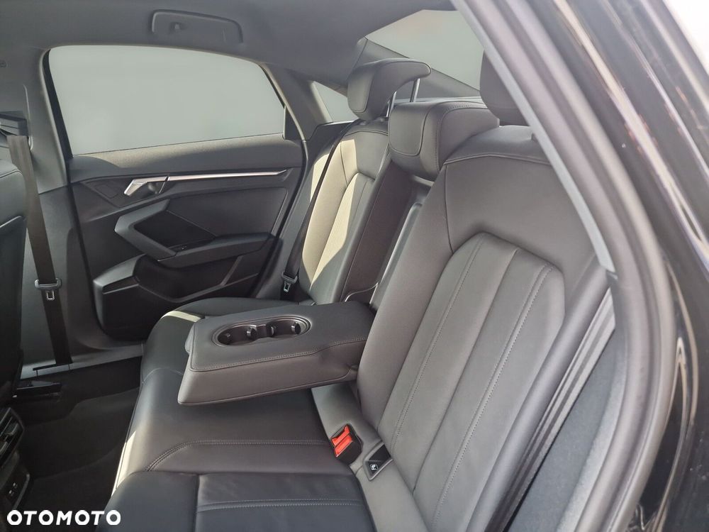 Audi A3 Limousine 35 TFSI mHEV Advanced S tronic - 17