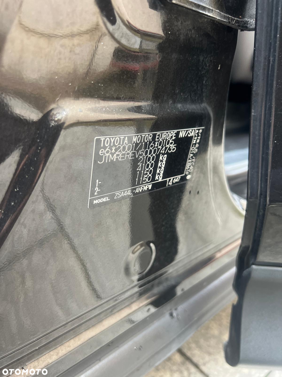 Toyota RAV4 - 9