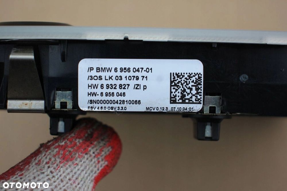 Lampka oświetlenia kabiny BMW 1 e81 e87 szara 6956047 - 3