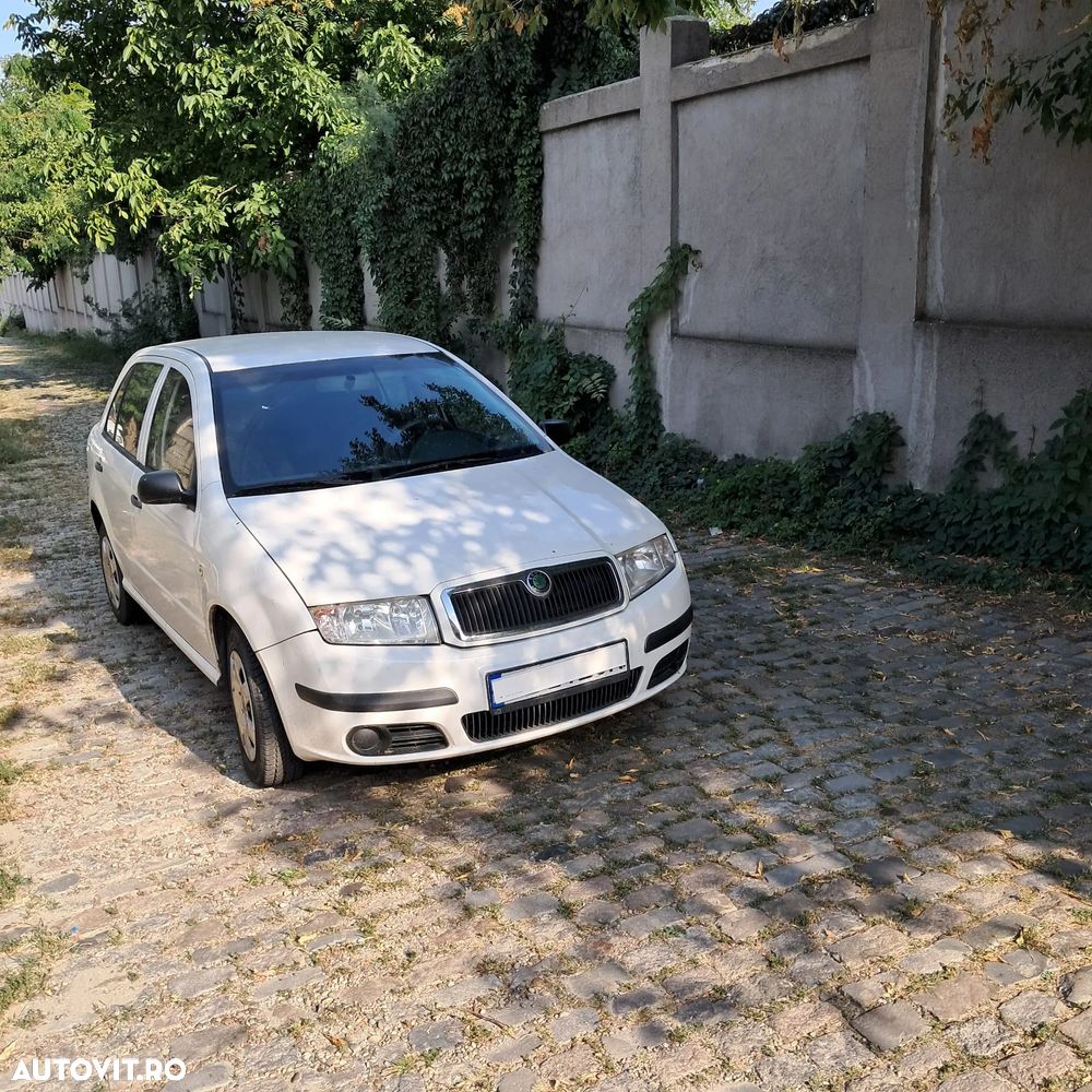 Skoda Fabia 2006 photo 2