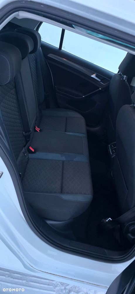 Volkswagen Golf 1.6 TDI SCR IQ.DRIVE - 28