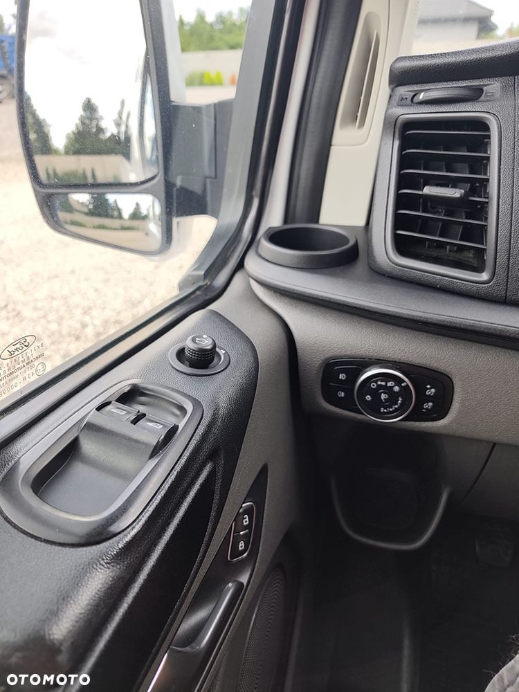 Ford Transit Custom 310 L2H1 Limited - 19