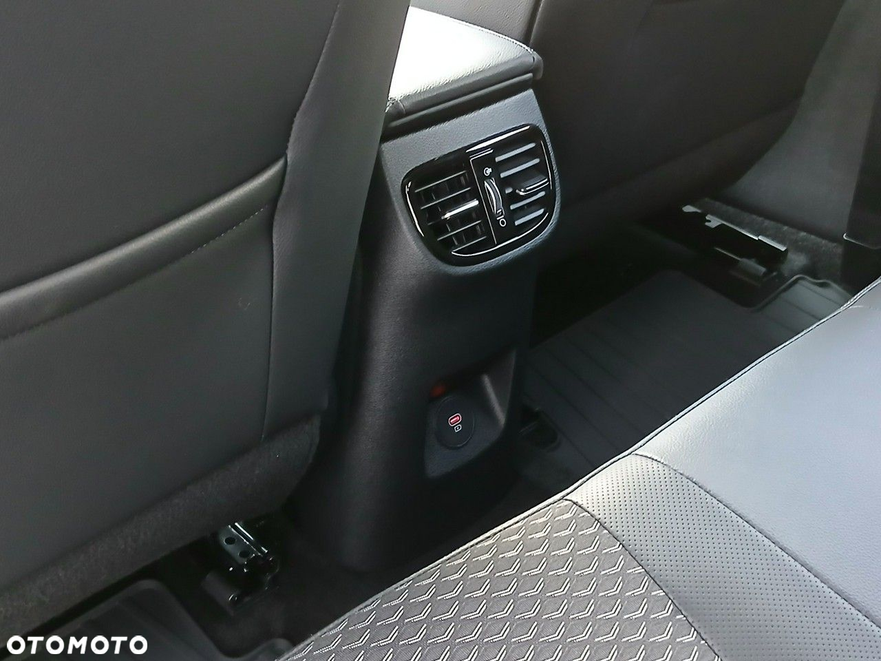 Kia XCeed - 17